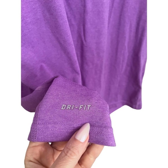 Women’s Nike Dri Fit Athletic Shirt Size Large​​​​​​​​​​​​​​​​​​​​​​ - Picture 6 of 9
